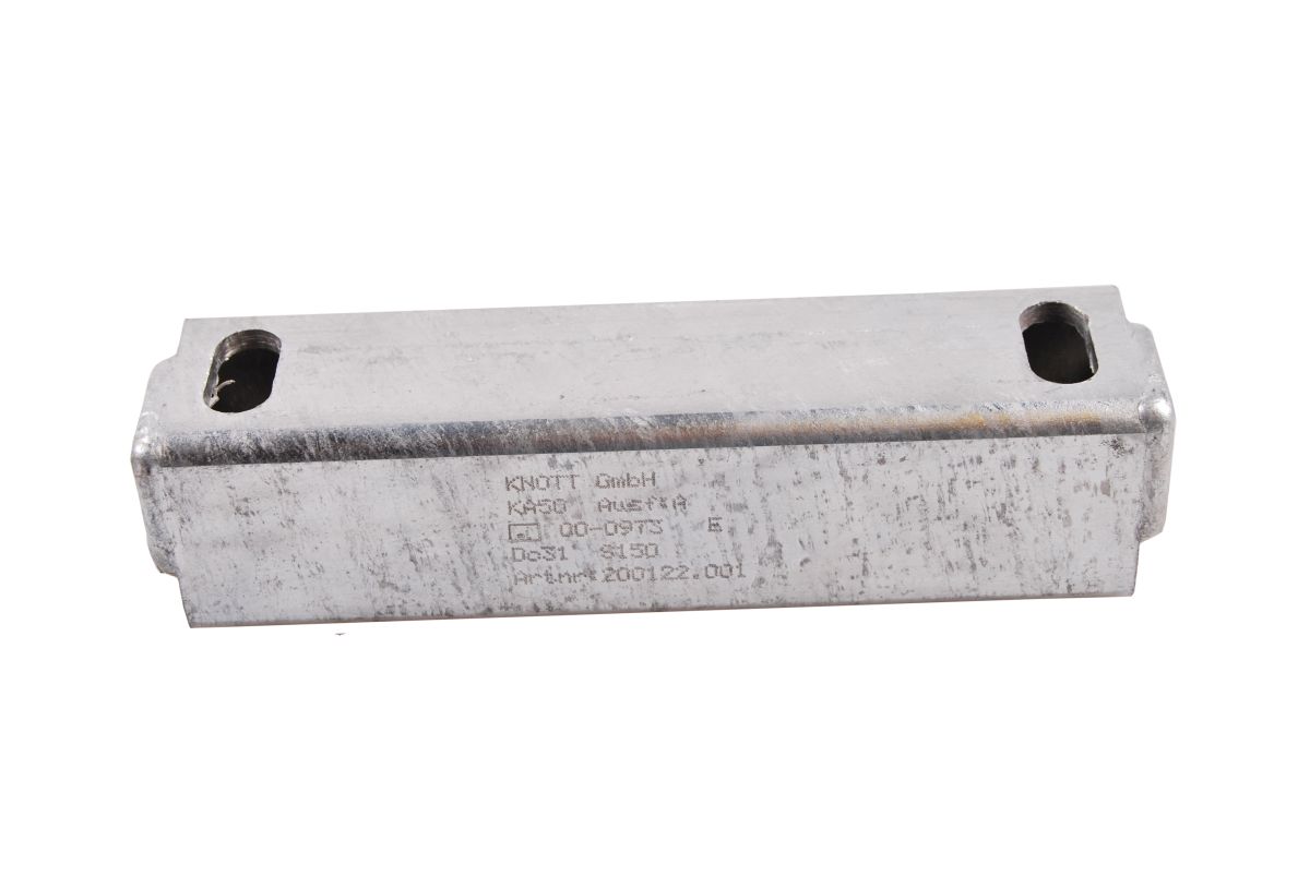 KNOTT Distanzstück KA50, 50 x 50 x 200 mm Lochabstand 166 mm, Bohrungen Ø 14,5 mm KNOTT Distanzstück KA50, 50 x 50 x 200 mm Lochabstand 166 mm, Bohrungen Ø 14,5 mm