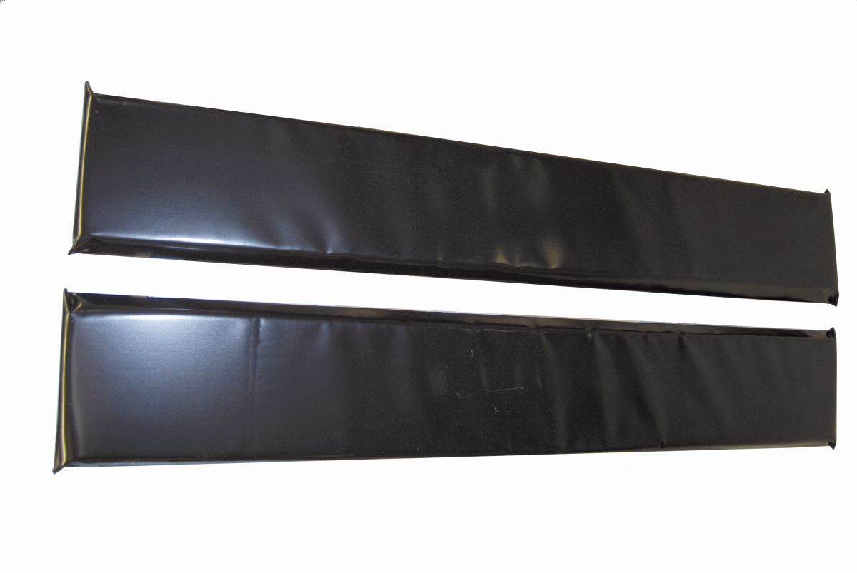 Seitenpolster (2 Stück), 250 x 1500 mm, schwarz m. Schaumstoffkern, a. Sperrholzplatte Seitenpolster (2 Stück), 250 x 1500 mm, schwarz m. Schaumstoffkern, a. Sperrholzplatte