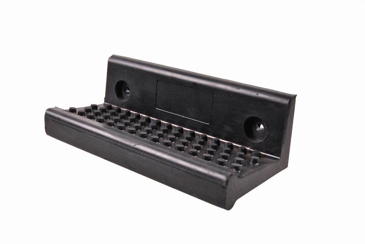 Auftritt f. Heckklappe, 20 x 9 Gummi ummantelt m. Stahleinlag Auftritt f. Heckklappe, 20 x 9 Gummi ummantelt m. Stahleinlag